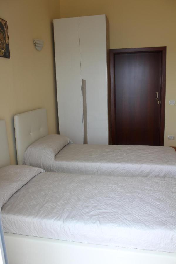 Casa La Marinella Apartment *